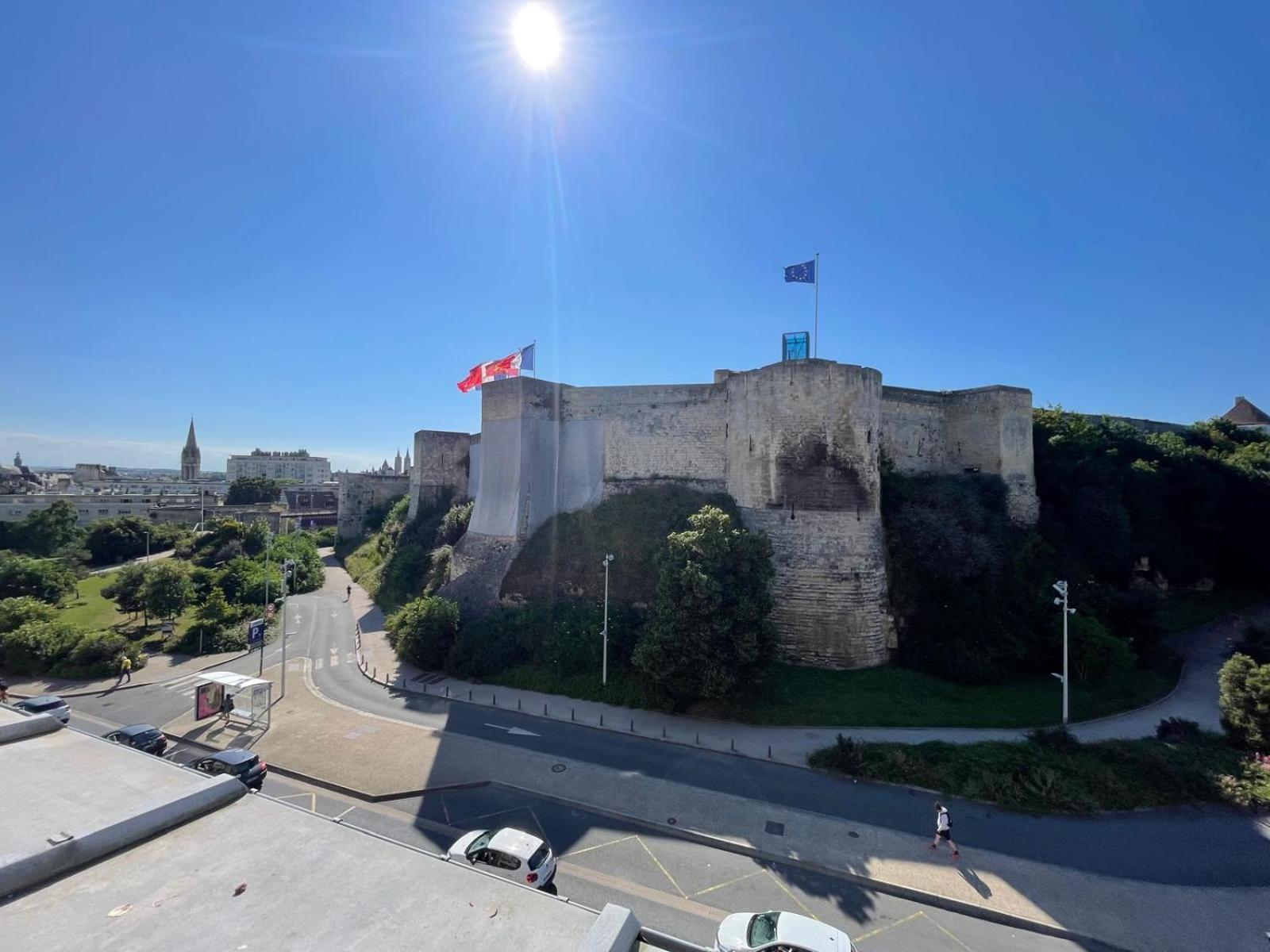 Castle - Vue Sur Le Chateau - Hypercentre Caen Exterior foto
